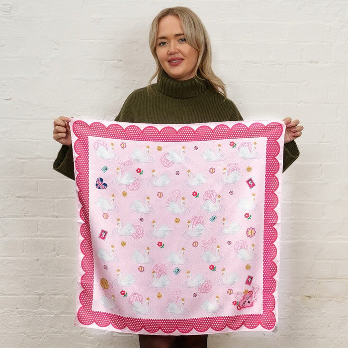 Vendula Lilibet Loves Scallop Satin Neckerchief