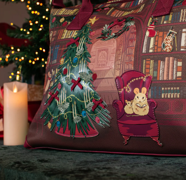 Vendula Christmas Library Bonnie Weekender