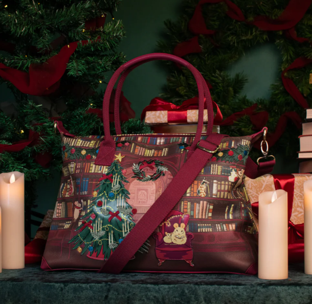 Vendula Christmas Library Bonnie Weekender