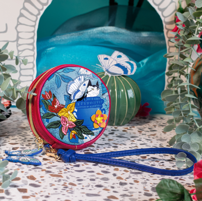 Vendula Gardens of the World Greece Round Zip Purse