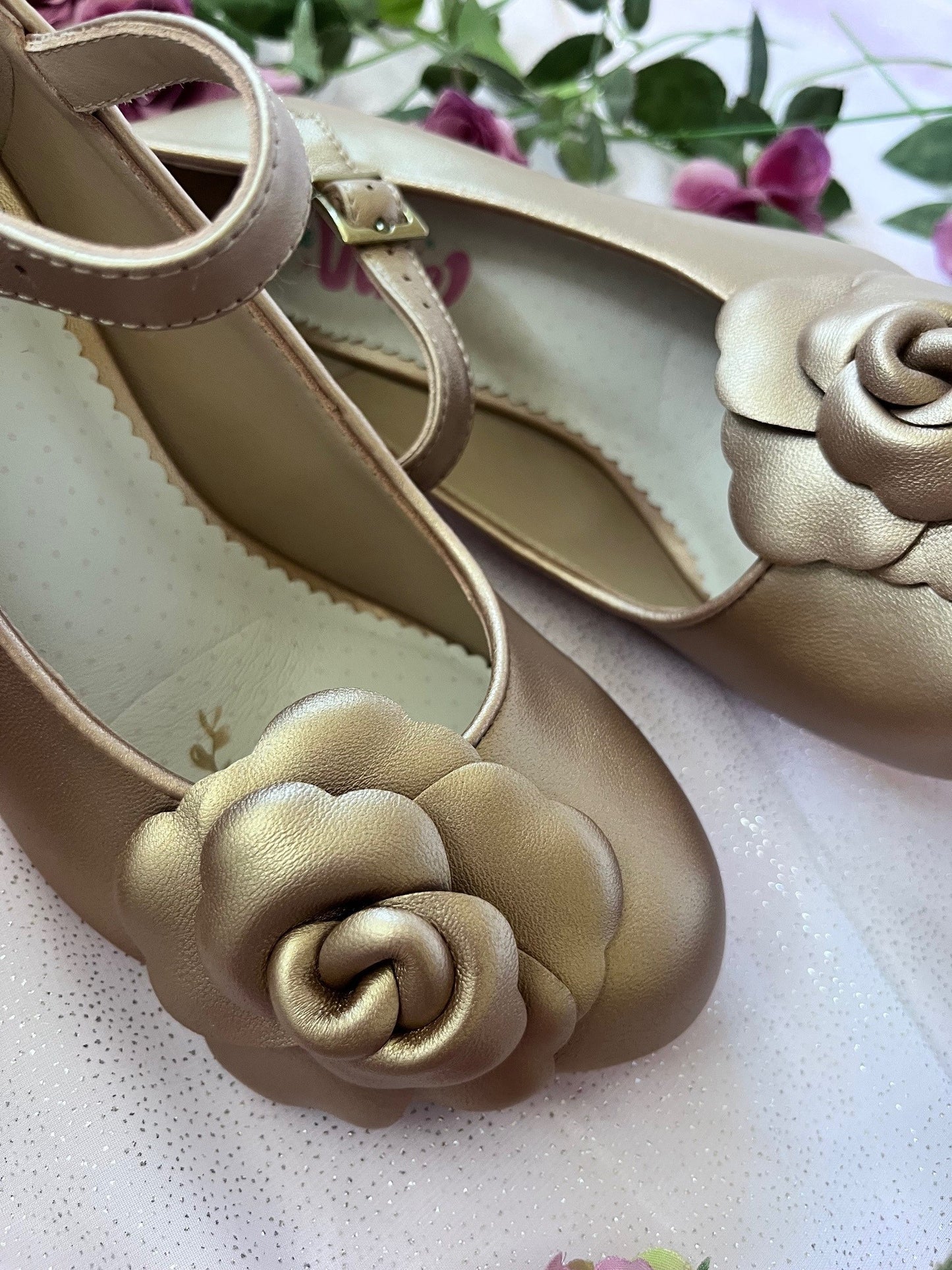 The Vibe is Elegance in Rose Gold