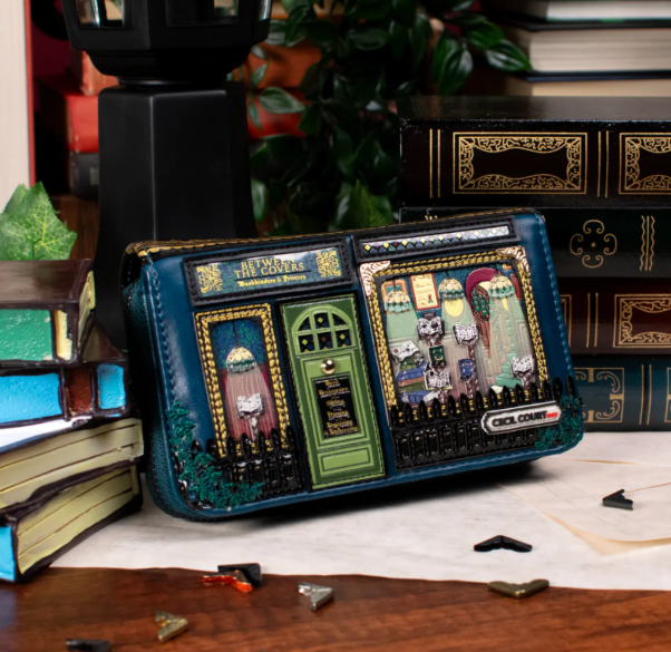 PREORDER Vendula Bookbinders Medium Ziparound Wallet