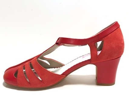 The Vibe is Glamour in Red