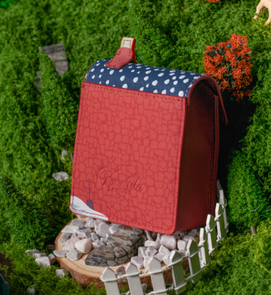 Vendula Village House Coin Purse No 22
