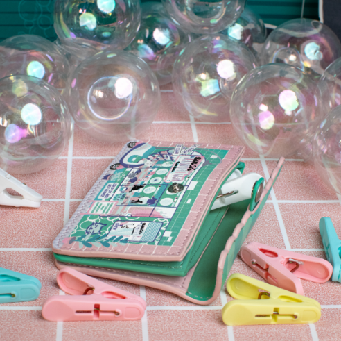 Vendula Bubble Cats Laundromat Accordian Card Wallet