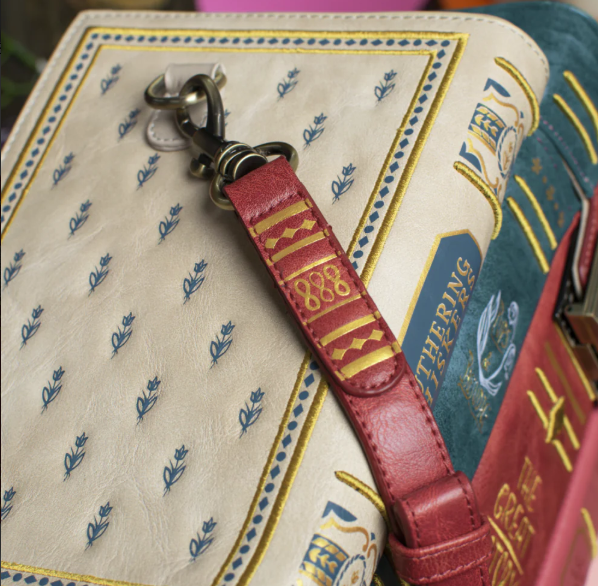 Vendula Bookshelf Boulevard Book Stack Bag