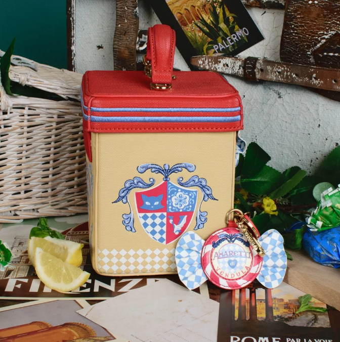 Vendula Viva Italia Amaretti Biscuit Box Bag