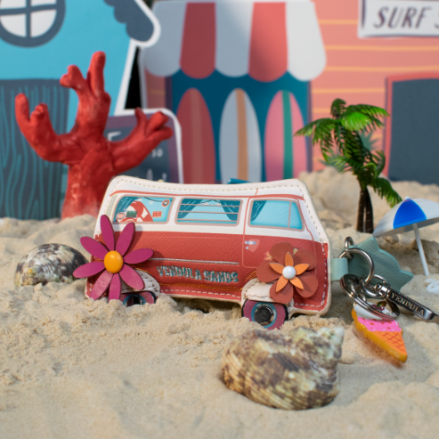 Vendula Sands Camper Key Charm