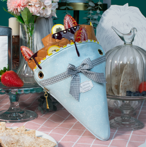 Vendula La Petite Creperie Crepe Bag