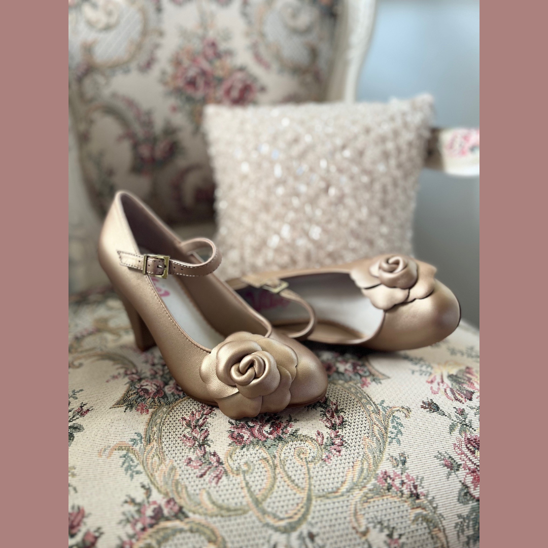 The Vibe is Elegance in Rose Gold
