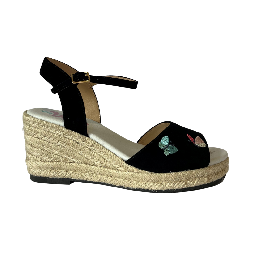 The Vibe is Flutter Black
