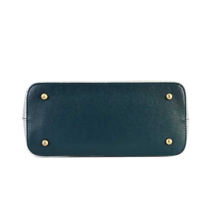 Vendula Corner Cauldron Grace Bag