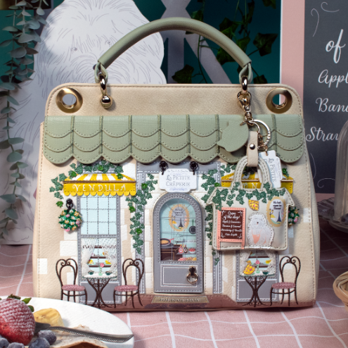 Vendula La Petite Creperie Key Charm