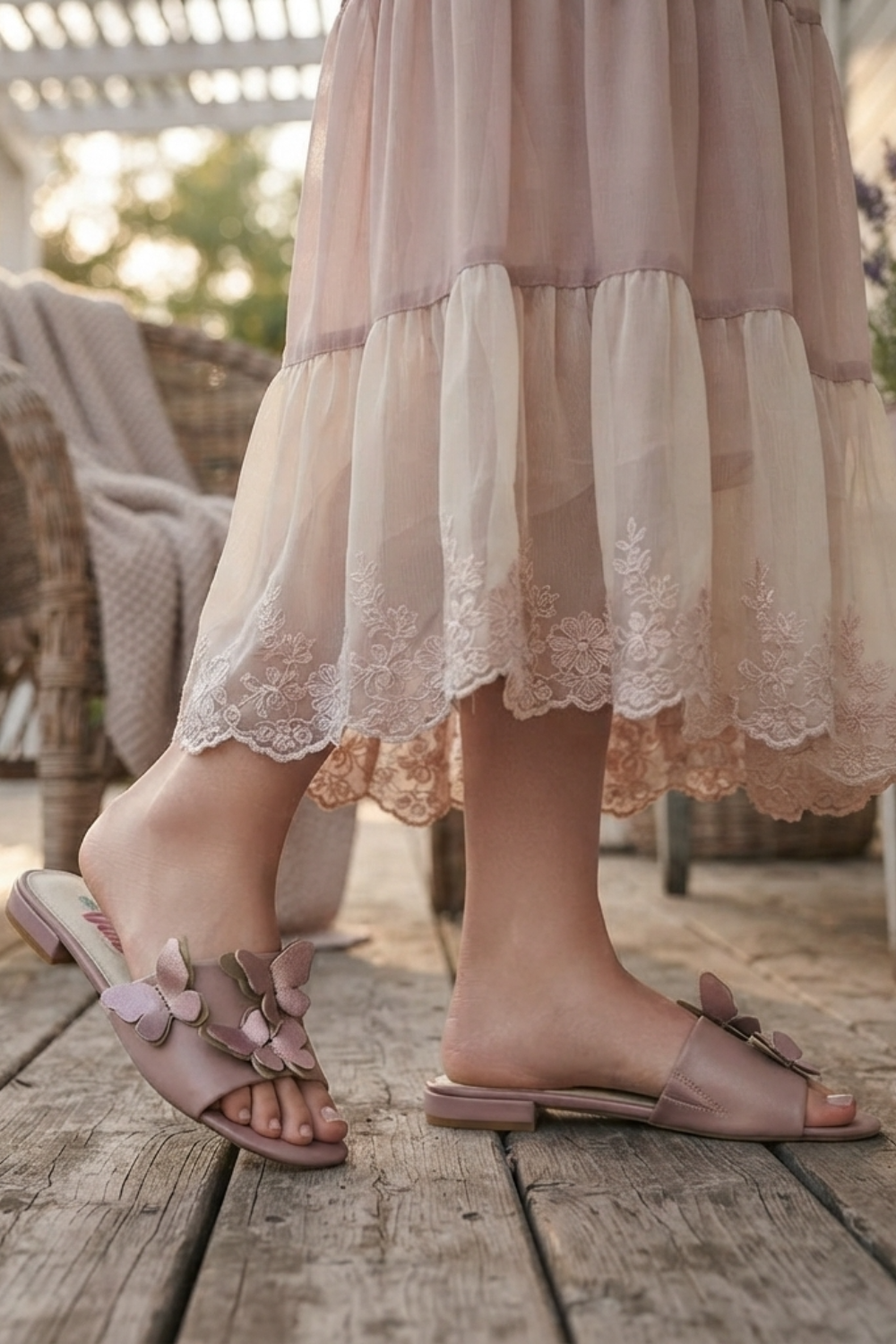 The Vibe is Social Butterfly in Burnished Lilac