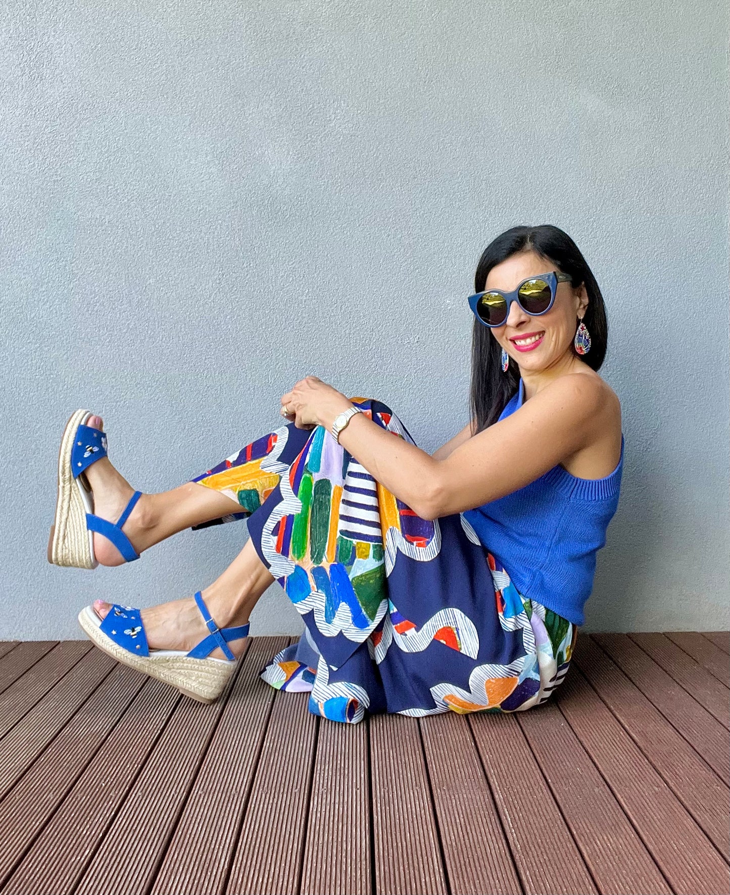 The Vibe is Busy Bees in Colbalt Blue