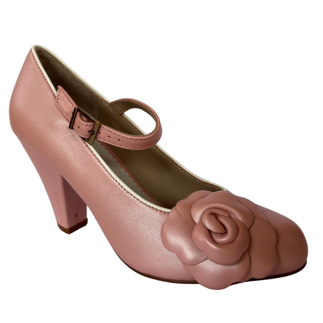 The Vibe is Elegance in Pink Shimmer