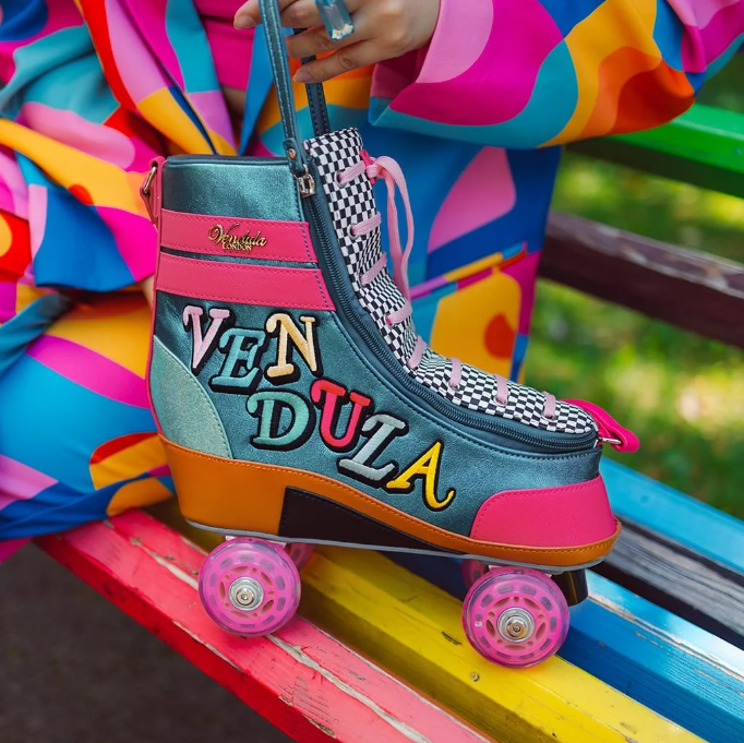 Vendula Kittys Drive In Movie … Catablanca Rollerskate Crossbody Bag