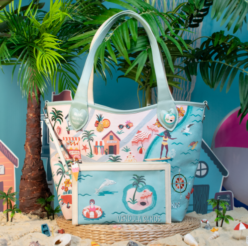 Vendula Sands Reversable Tote and Pouch