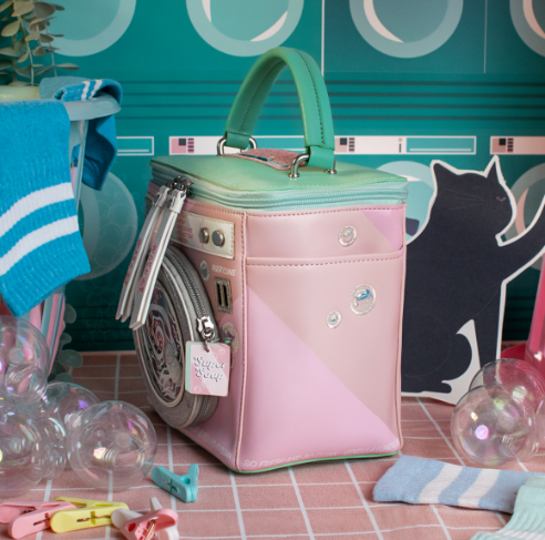 Vendula Bubble Cats Laundromat Washer Dryer Bag