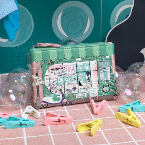 Vendula Bubble Cats Laundromat Coin Purse
