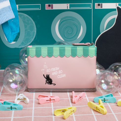 Vendula Bubble Cats Laundromat Coin Purse