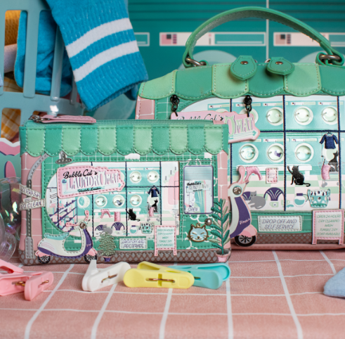 Vendula Bubble Cats Laundromat Coin Purse