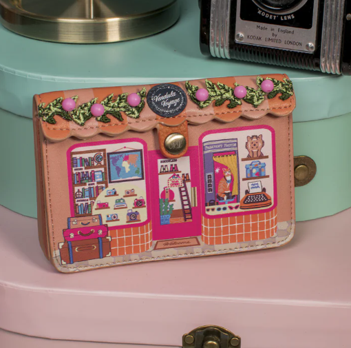 Vendula Voyage Travel Shop Accordian Card Wallet