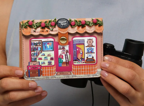 Vendula Voyage Travel Shop Accordian Card Wallet