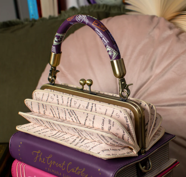 Vendula Travelling Library Bookshop Turn the Page Bag