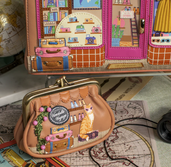 Vendula Voyage Travel Shop Clipper Coin Purse