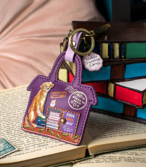 Vendula Travelling Library Bookshop Key Charm