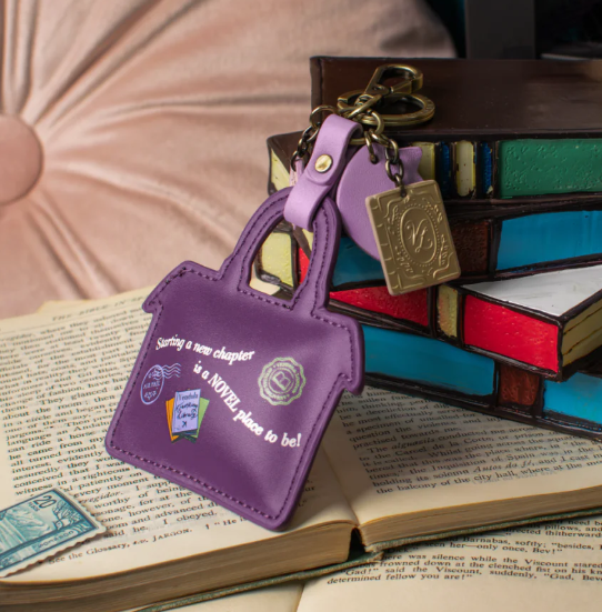 Vendula Travelling Library Bookshop Key Charm