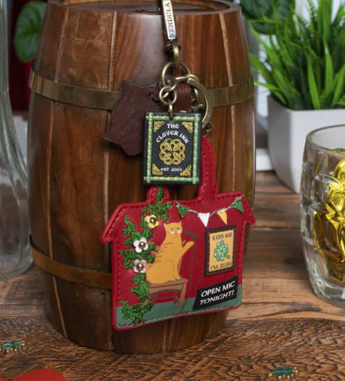 PREORDER Vendula Clover Inn Key Charm