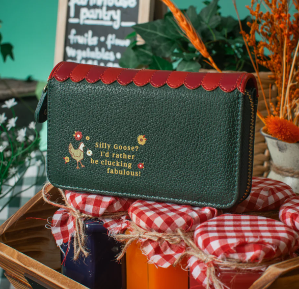 Vendula The Farmhouse Pantry Medium Ziparound Wallet