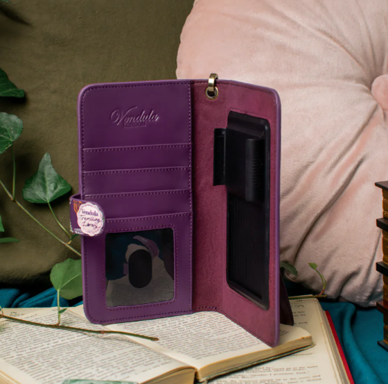 Vendula Travelling Library Bookshop Universal Flip Phone Case