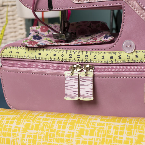 Vendula Sewing Shop Raspberry Edition Machine Bag