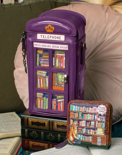 Vendula Travelling Library Bookshop Square Wallet