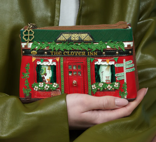 Vendula Clover Inn Double Zipper Coin Purse