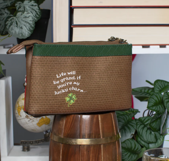 Vendula Clover Inn Double Zipper Coin Purse